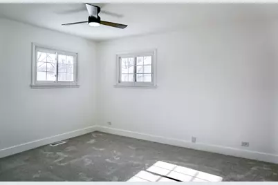2018 E Ivy Lane, Mount Prospect, IL 60056 - Photo 15