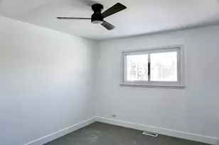 2018 E Ivy Ln, Mount Prospect, IL 60056 - Photo 17