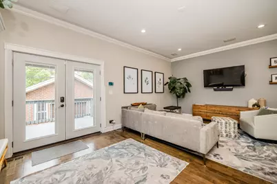3238 N Pioneer Avenue, Chicago, IL 60634 - Photo 15