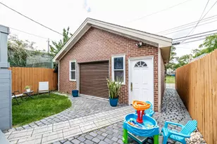 3238 N Pioneer Ave, Chicago, IL 60634 - Photo 49