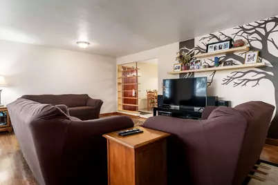 526 E Riverside Boulevard, Loves Park, IL 61111 - Photo 5