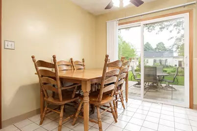 526 E Riverside Boulevard, Loves Park, IL 61111 - Photo 9