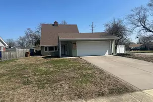 9843 Tulley Ave, Oak Lawn, IL 60453 - Photo 1