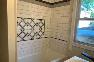 2418 N Washtenaw Ave, Chicago, IL 60647 - Photo 7