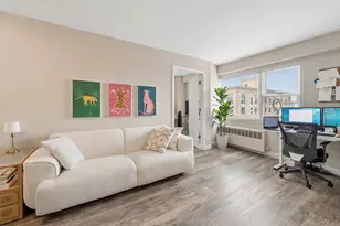 2909 N Sheridan Rd, Chicago, IL 60657 - Photo 3