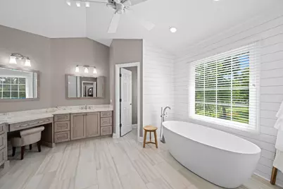 2733 N Elm Lane, Arlington Heights, IL 60004 - Photo 27