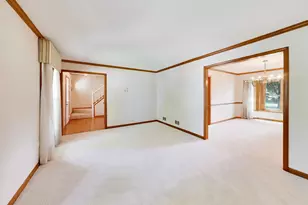 1572 Marquette Ave, Naperville, IL 60565 - Photo 9