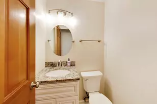 1572 Marquette Ave, Naperville, IL 60565 - Photo 23