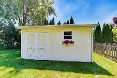 1572 Marquette Avenue, Naperville, IL 60565 - Photo 61