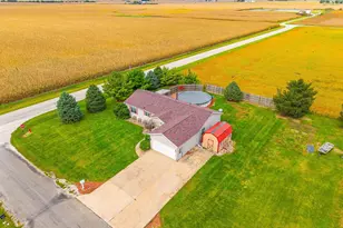 108 W Ririe Pl, Flanagan, IL 61740 - Photo 39