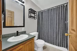 108 W Ririe Pl, Flanagan, IL 61740 - Photo 31