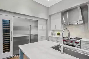 435 N Michigan Ave, Chicago, IL 60611 - Photo 9