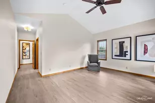 724 Emanuel Ln, Sycamore, IL 60178 - Photo 17