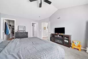 8101 Limestone Ct, Joliet, IL 60431 - Photo 17