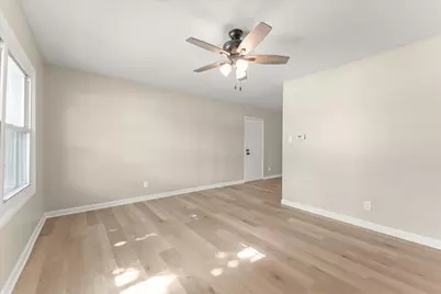 1615 S Mattis Avenue, Champaign, IL 61821 - Photo 5