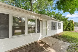 1615 S Mattis Ave, Champaign, IL 61821 - Photo 3