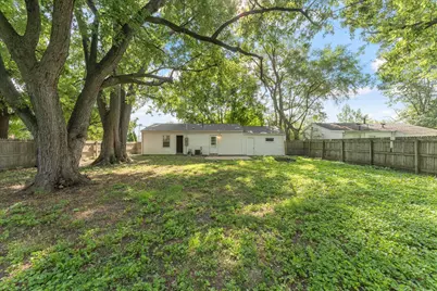 1615 S Mattis Avenue, Champaign, IL 61821 - Photo 25
