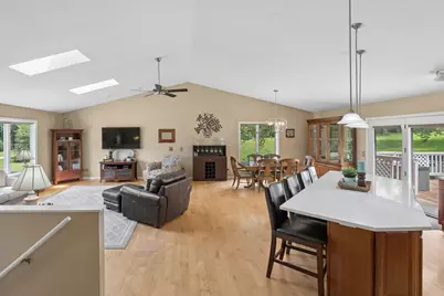 805 Amber Lane, Lake Villa, IL 60046 - Photo 7