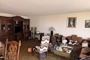 4170 N Marine Dr, Chicago, IL 60613 - Photo 5