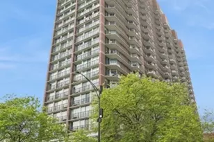 4170 N Marine Dr, Chicago, IL 60613 - Photo 1