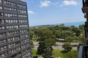 4170 N Marine Dr, Chicago, IL 60613 - Photo 9
