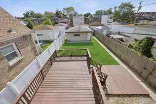 10141 S Rhodes Ave, Chicago, IL 60628 - Photo 15