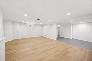 10141 S Rhodes Ave, Chicago, IL 60628 - Photo 11