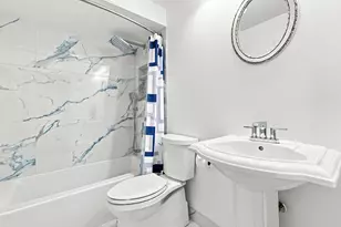 781 Shag Bark Ln, Deerfield, IL 60015 - Photo 23