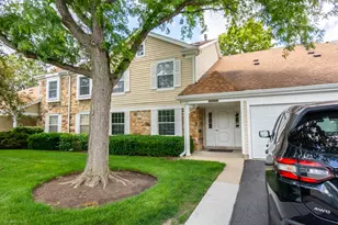 284 Appletree Ct, Buffalo Grove, IL 60089 - Photo 1