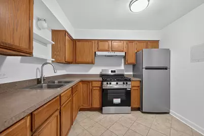 703 Fullerton Avenue #207, Glendale Heights, IL 60139 - Photo 9