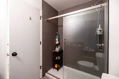 [Address not provided], Buffalo Grove, IL 60089 - Photo 13