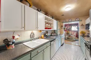 17237 Greenbay Ave, Lansing, IL 60438 - Photo 7