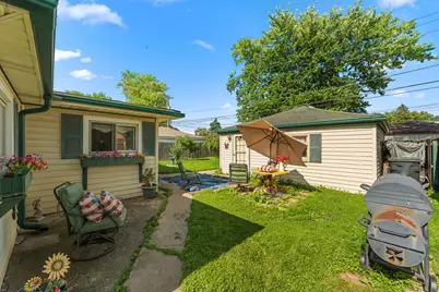17237 Greenbay Avenue, Lansing, IL 60438 - Photo 25