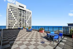 401 E Ontario St, Chicago, IL 60611 - Photo 5