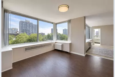 4250 N Marine Drive #716, Chicago, IL 60613 - Photo 15