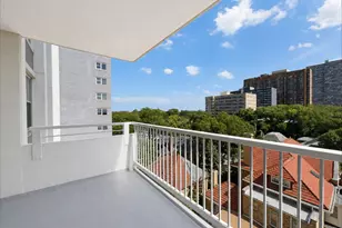 4250 N Marine Dr, Chicago, IL 60613 - Photo 27