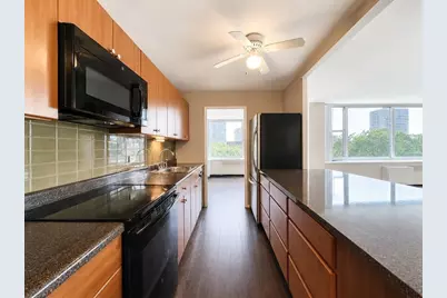4250 N Marine Drive #716, Chicago, IL 60613 - Photo 11