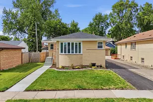 5544 Oakdale Dr, Oak Lawn, IL 60453 - Photo 1