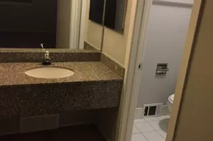 1933 Songsparrow Ct, Schaumburg, IL 60173 - Photo 5