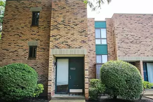 1933 Songsparrow Ct, Schaumburg, IL 60173 - Photo 1