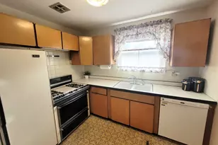 14545 Avers Ave, Midlothian, IL 60445 - Photo 7