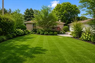 215 E Bryn Mawr Ave, Roselle, IL 60172 - Photo 21