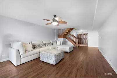 467 Hiawatha Trail #106, Wood Dale, IL 60191 - Photo 7