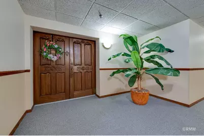 467 Hiawatha Trail #106, Wood Dale, IL 60191 - Photo 5