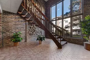 467 Hiawatha Trail, Wood Dale, IL 60191 - Photo 3