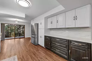 467 Hiawatha Trail, Wood Dale, IL 60191 - Photo 13