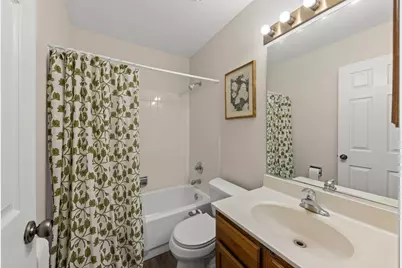 30W016 Redwood Court, Warrenville, IL 60555 - Photo 23