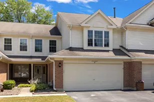 30W016 Redwood Ct, Warrenville, IL 60555 - Photo 1