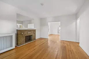 2244 W Argyle St, Chicago, IL 60625 - Photo 11