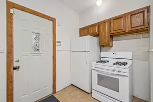 2244 W Argyle St, Chicago, IL 60625 - Photo 5